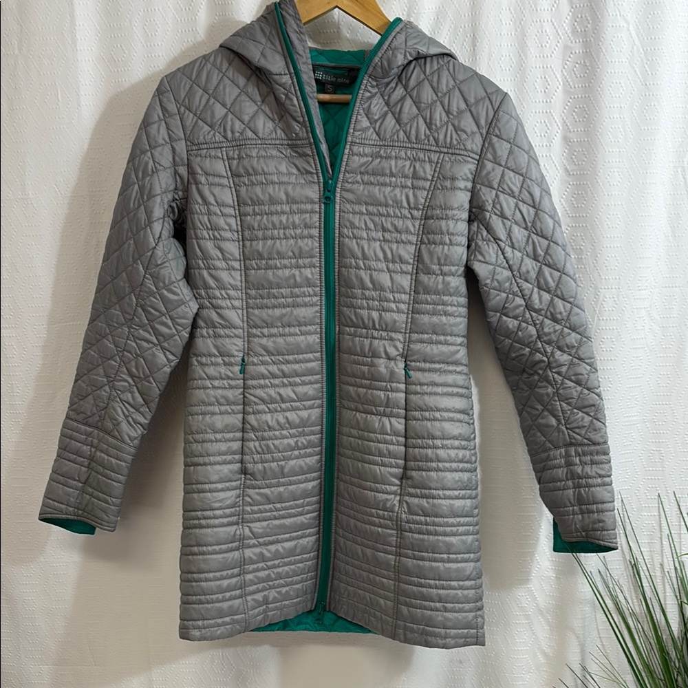 Title Nine Kismet Quilted gray Car Coat Size Small